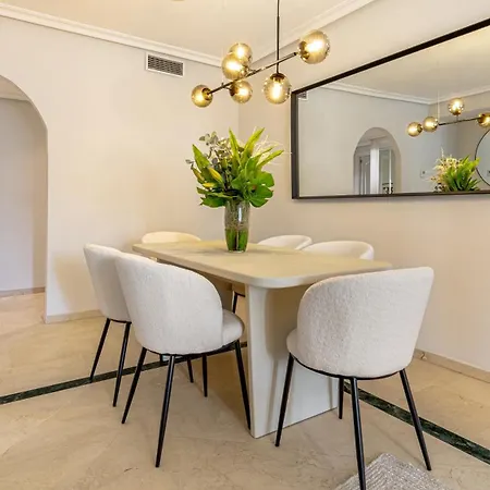 Vacation Marbella: Modern Beachfront Flat With Pool At Puente *