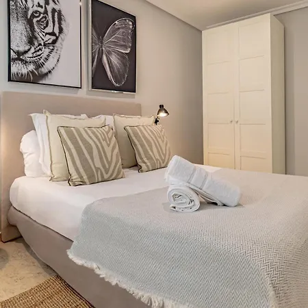 Vacation Marbella: Modern Beachfront Flat With Pool At Puente Apartment *